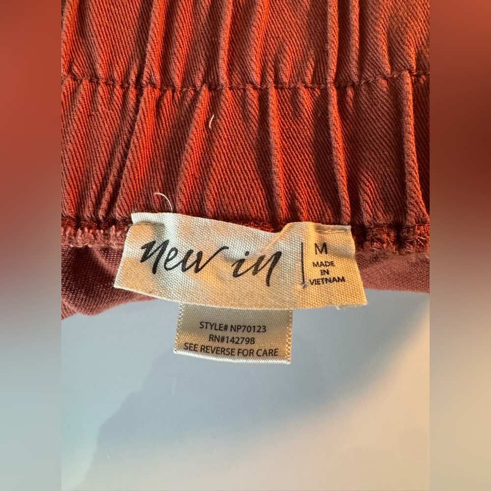 NEW IN brand shorts Sz. Med - Picture 8 of 10